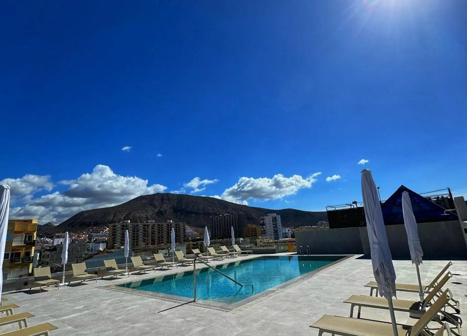 Hotel Reveron Plaza Los Cristianos  4*, Los Cristianos (Tenerife)